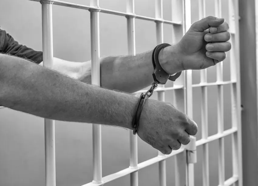 Жителю Пены грозит три года тюрьмы за избиение соседки