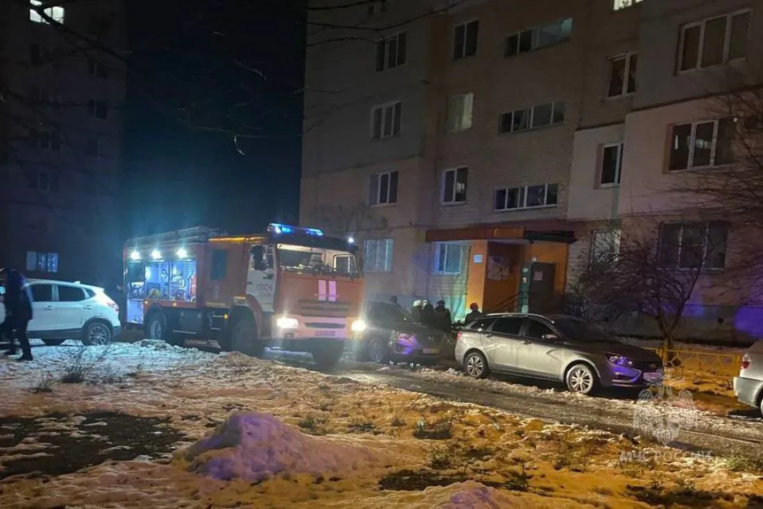 27 ноября в Пензе пострадали два человека при пожаре в многоквартирном доме