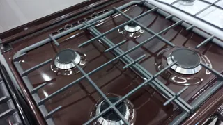 Самодельное средство, которое заставляет кухню блестеть: растворит жир и грязь - плита, микроволновка, раковина будут как новые