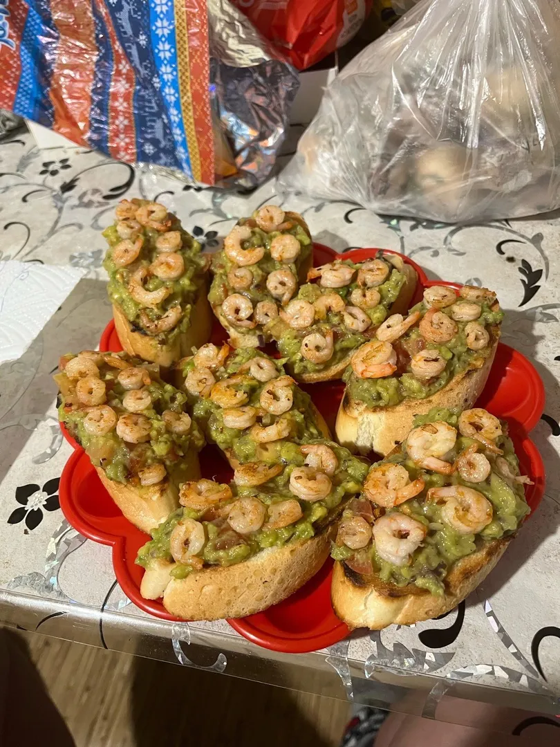 Затмит и мясо, и колбасу: вкусная намазка на хлеб за 5 минут — лучший вариант для завтрака