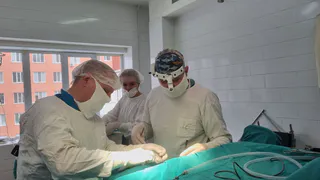 Пензенские нейрохирурги провели сложные операции по удалению осколков из мозга у двух бойцов СВО