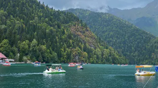 Курорт победившего обдиралова: море чистое, горы высокие, а вот с людьми всё сложно – 5 ложек дёгтя в бочке мёда Абхазии