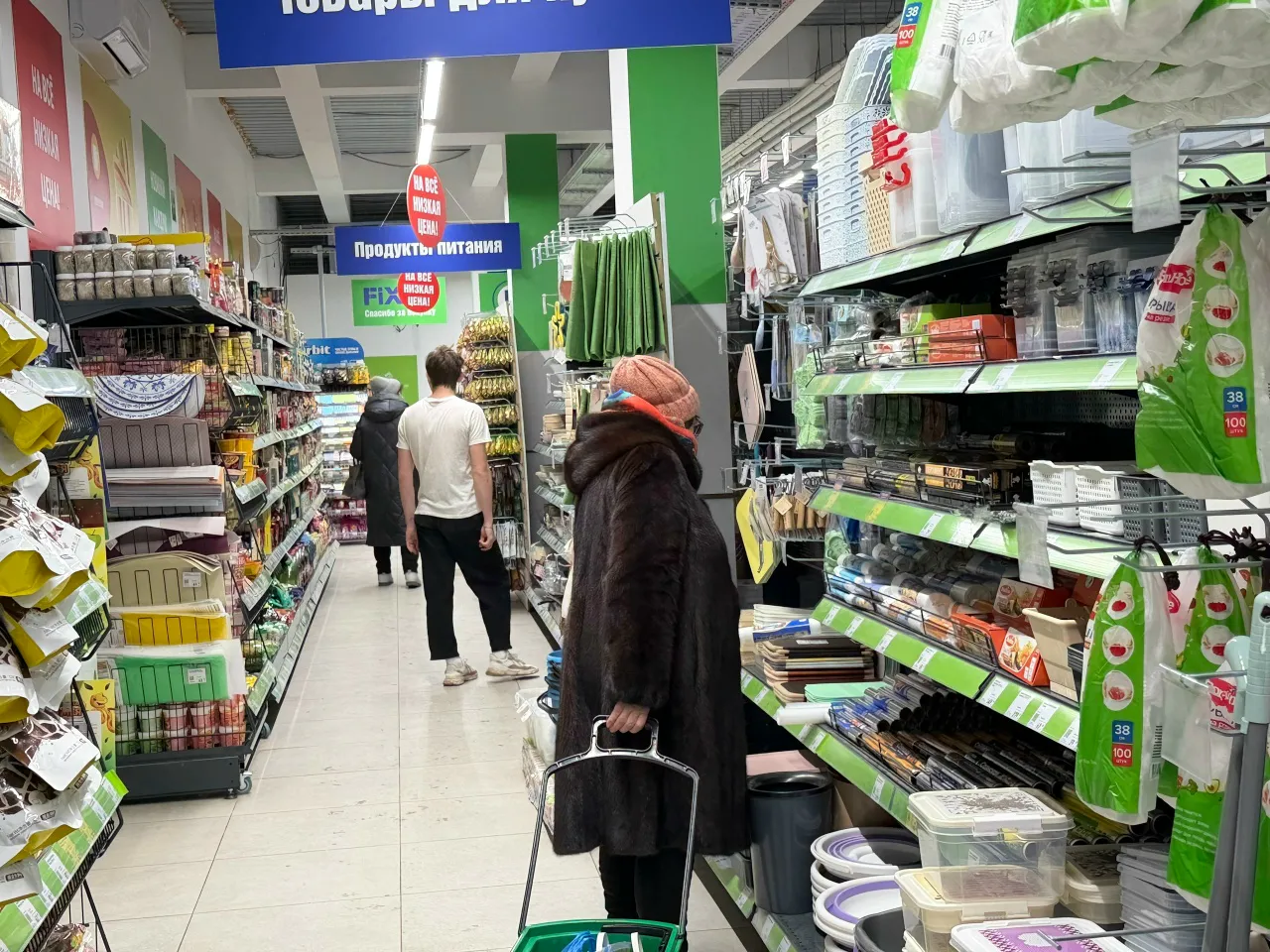 Зашла в Fix Price за фольгой — вышла с полной корзиной: новинки, которые разбирают первыми