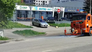 Улицы Пензы приводят в порядок 156 дорожников и 123 единицы техники
