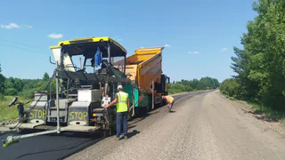 В Городищенском районе начали укладывать асфальт на трассе до Никольска