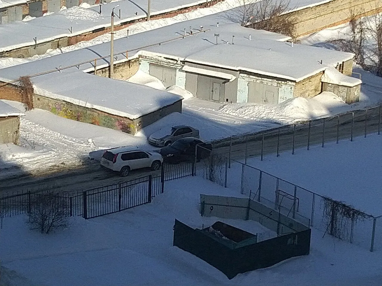 Пензенцы просят автовладельцев перестать ездить по Виноградному проезду