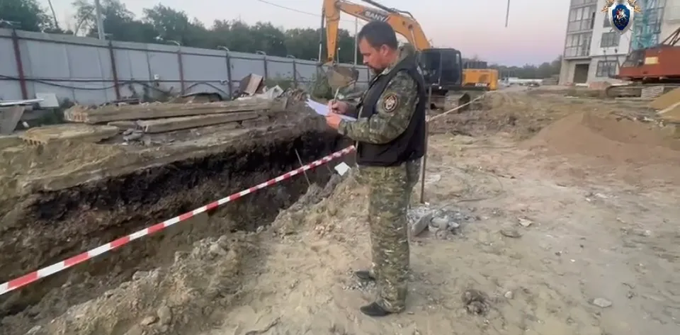 В Пензе рабочий погиб в результате обрушения грунта в траншее