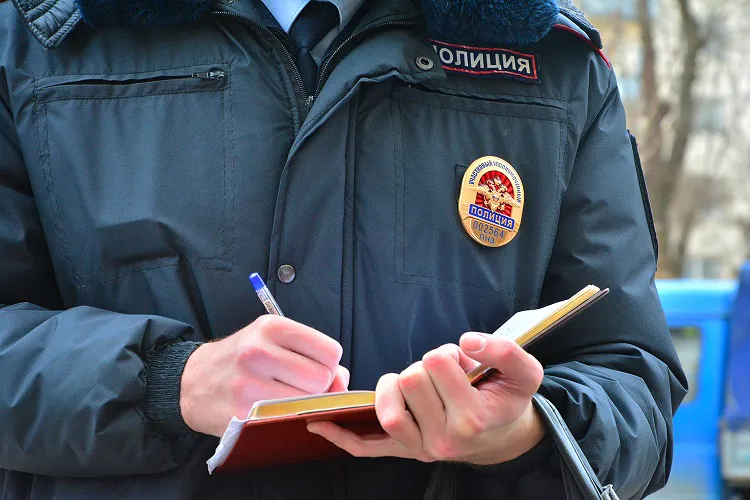 Пензенец из-за личной неприязни похитил из машины знакомого аккумулятор