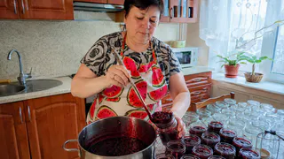 Густое, как конфитюр: варенье ассорти готовится за 3 минуты - без лишнего сахара и возни
