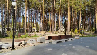 В Заречном завершается благоустройство сквера возле храма Серафима Саровского