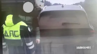 В Колышлейском районе у злостного нарушителя ПДД конфисковали автомобиль Genesis
