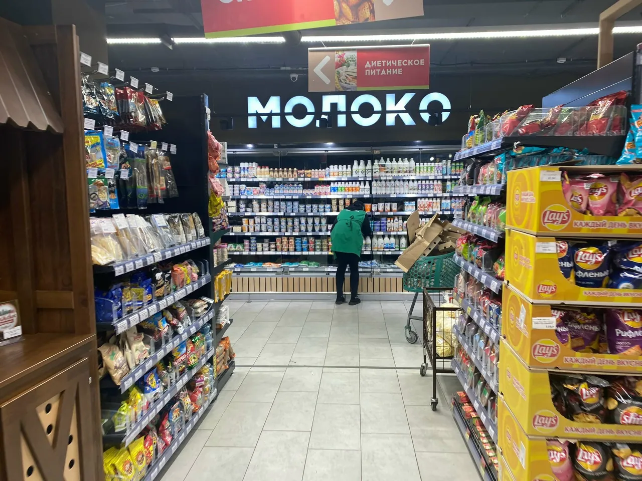 Всегда смотрю на буквы на обороте молочки — именно они выдают настоящий состав: хитрость производителей, о которой мало кто знает