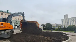 В Пензе начали завозить грунт на городские клумбы
