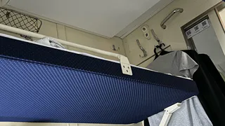 Туристка выкупила все купе в поезде РЖД за 50 000 рублей: как отреагировали попутчики — комфортное путешествие стало "адом"