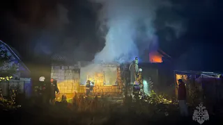 В Пензе на тушение пожара выезжало 25 огнеборцев и 5 единиц техники