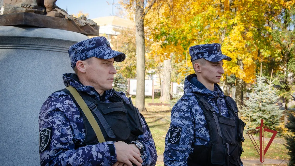 В Пензе росгвардейцы задержали женщину, устроившую дебош в ресторане