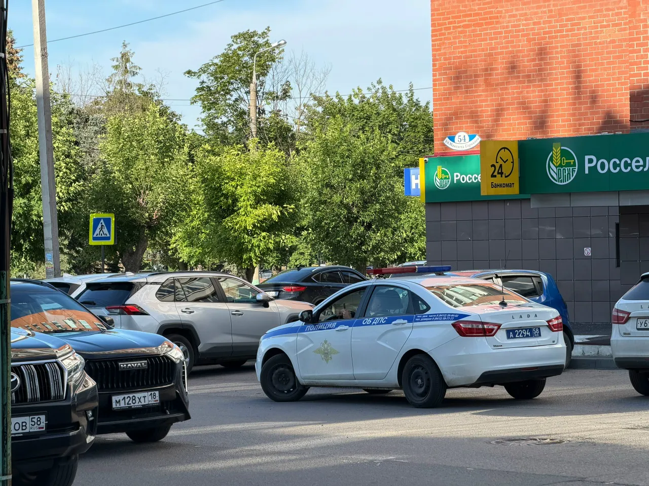 Туриста из Самары из федерального розыска задержали в Кузнецке за угон автомобиля