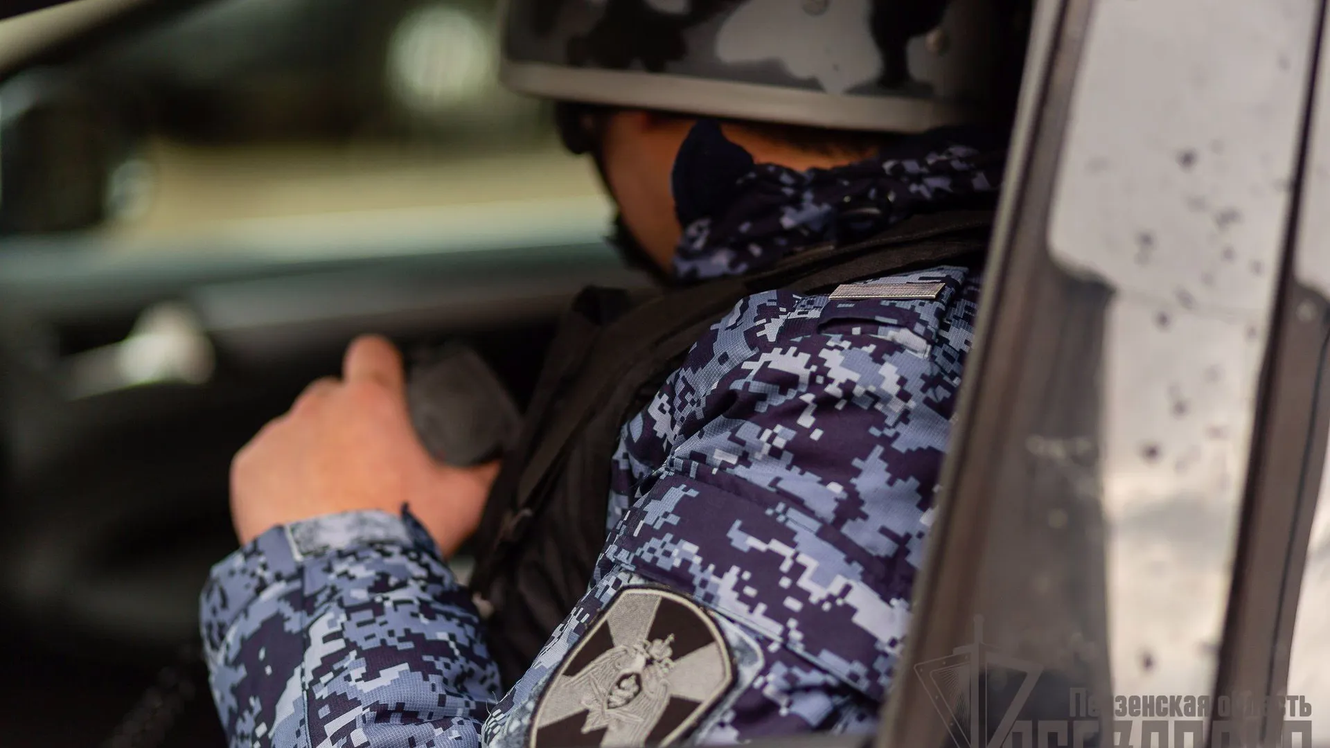 На пензенской автозаправке 23-летний дебошир повредил чужой автомобиль