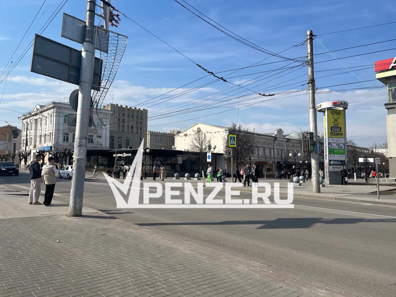 История Пензы: в одном из самых престижных торговых центров на ул. Московской находилась фотостудия загадочного мастера Семакина