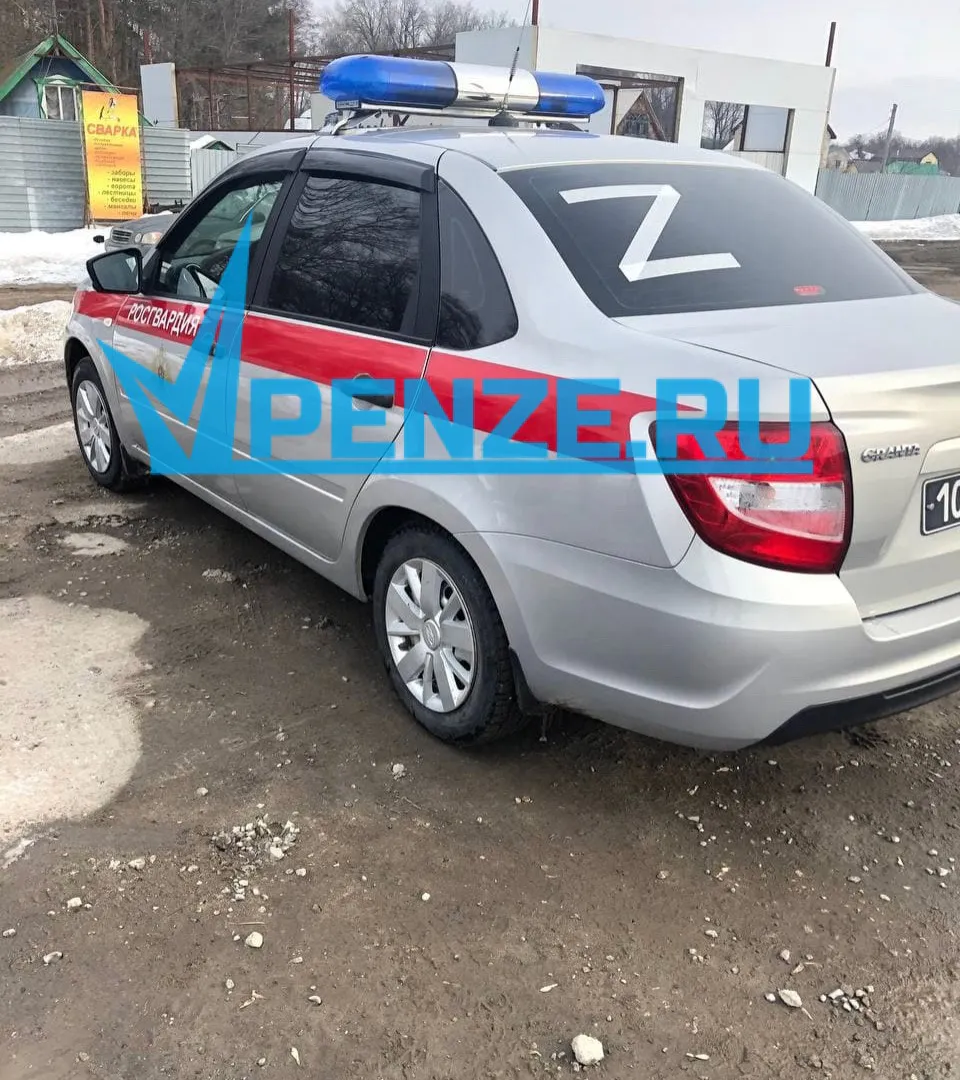 Пьяный дебошир омрачил настроение посетителям бара, за что был наказан