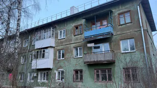 В Пензе жильцы дома на ул. Вяземского страдают от сильной вони канализации