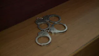 В пензенской гостинице мужчина ударил своего собутыльника бутылкой по голове