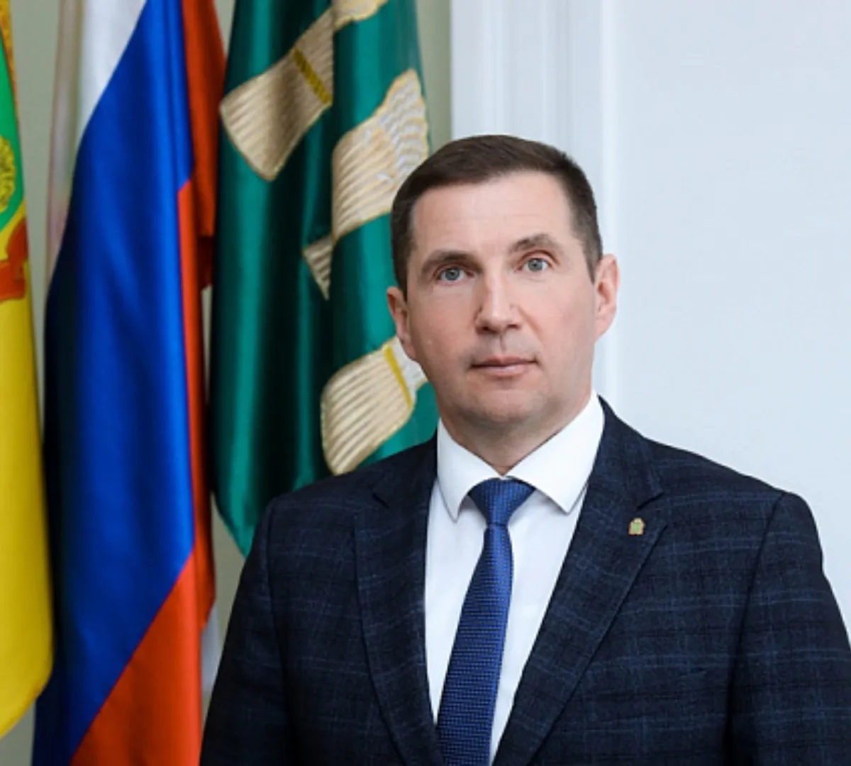 Мэр Пензы Олег Денисов поздравил жителей с 81-летием Победы