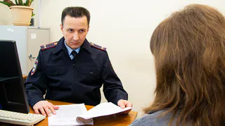 Пытаясь улучить качество сотовой связи женщина потеряла более 70 000 рублей