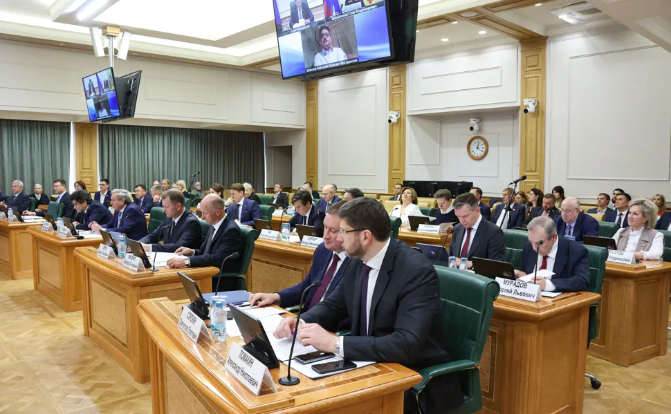 Губернатор Мельниченко рассказал о пользе участия регионов в Днях субъектов РФ в Совете Федерации