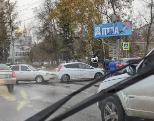 В Пензе из-за массового ДТП на проспекте Победы образовалась пробка
