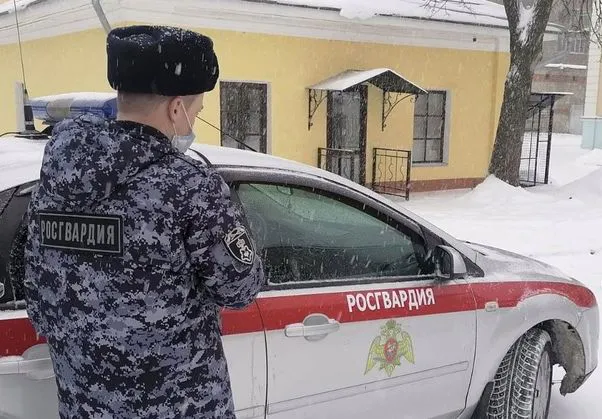 В Пензе пьяная женщина избила подругу и была задержана Росгвардией