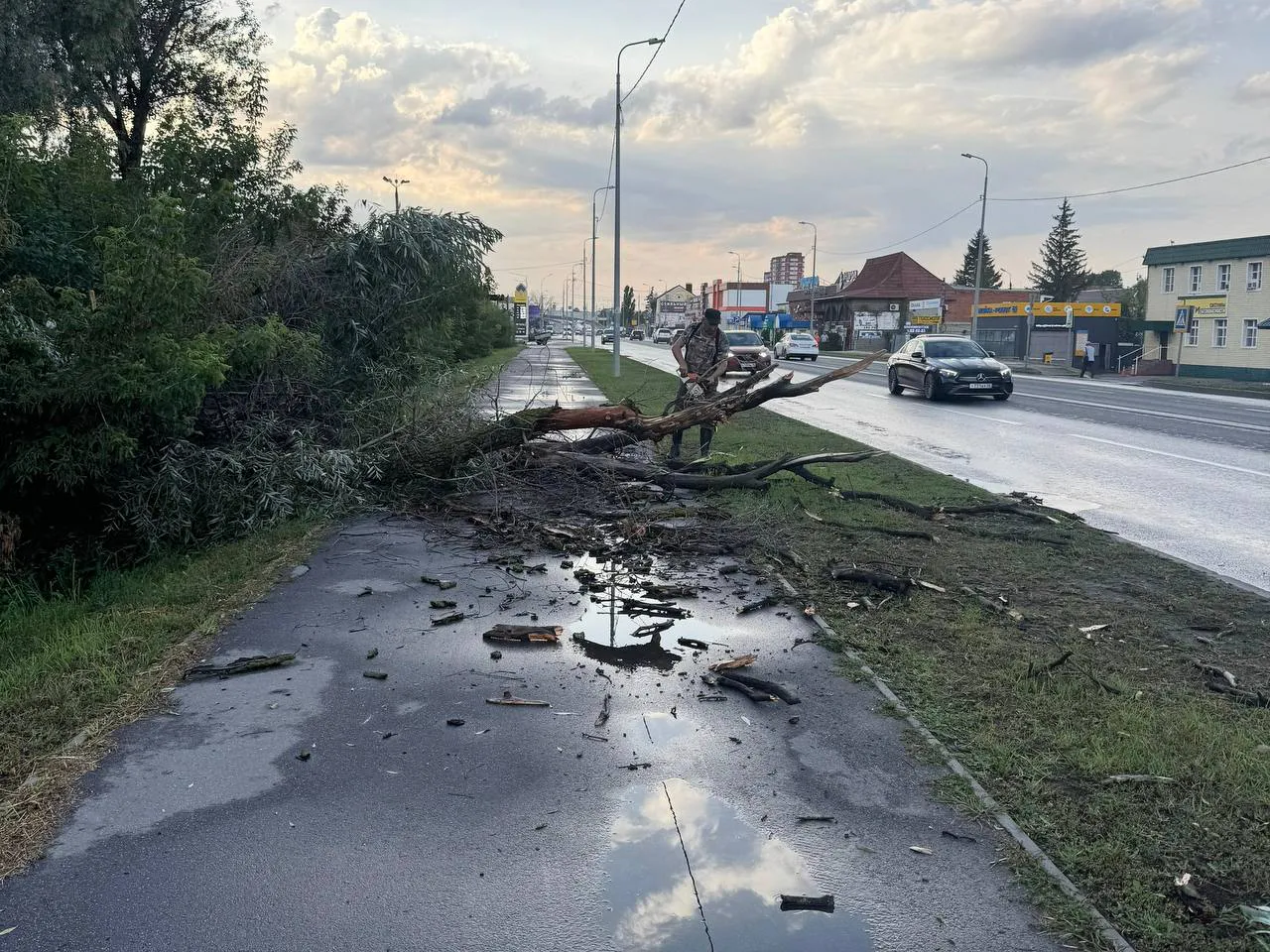 МБУ «Пензавтодор» продолжает устранять последствия непогоды в городе