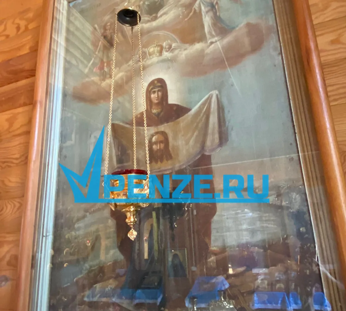 В Ахунах прошла выставка работ Александра Заикина в честь 120-летия иконы «Торжество Пресвятой Богородицы»
