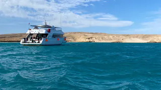 Ближе Дубая, чище Байкала, дешевле Турции: морской курорт в России, где бюджетно провести отпуск большой семьей