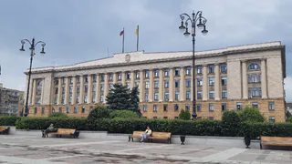 Олег Мельниченко поздравил артиллеристов с Днем защитника Отечества