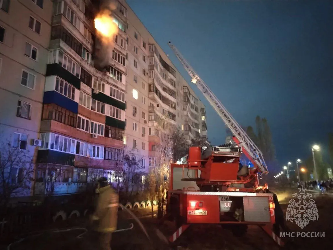 В Кузнецке из многоэтажки эвакуировали 20 человек