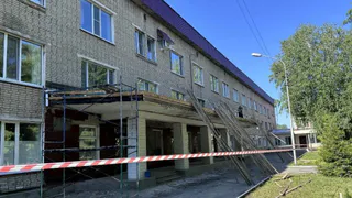 В Кузнецке начался капитальный ремонт фасада детской больницы