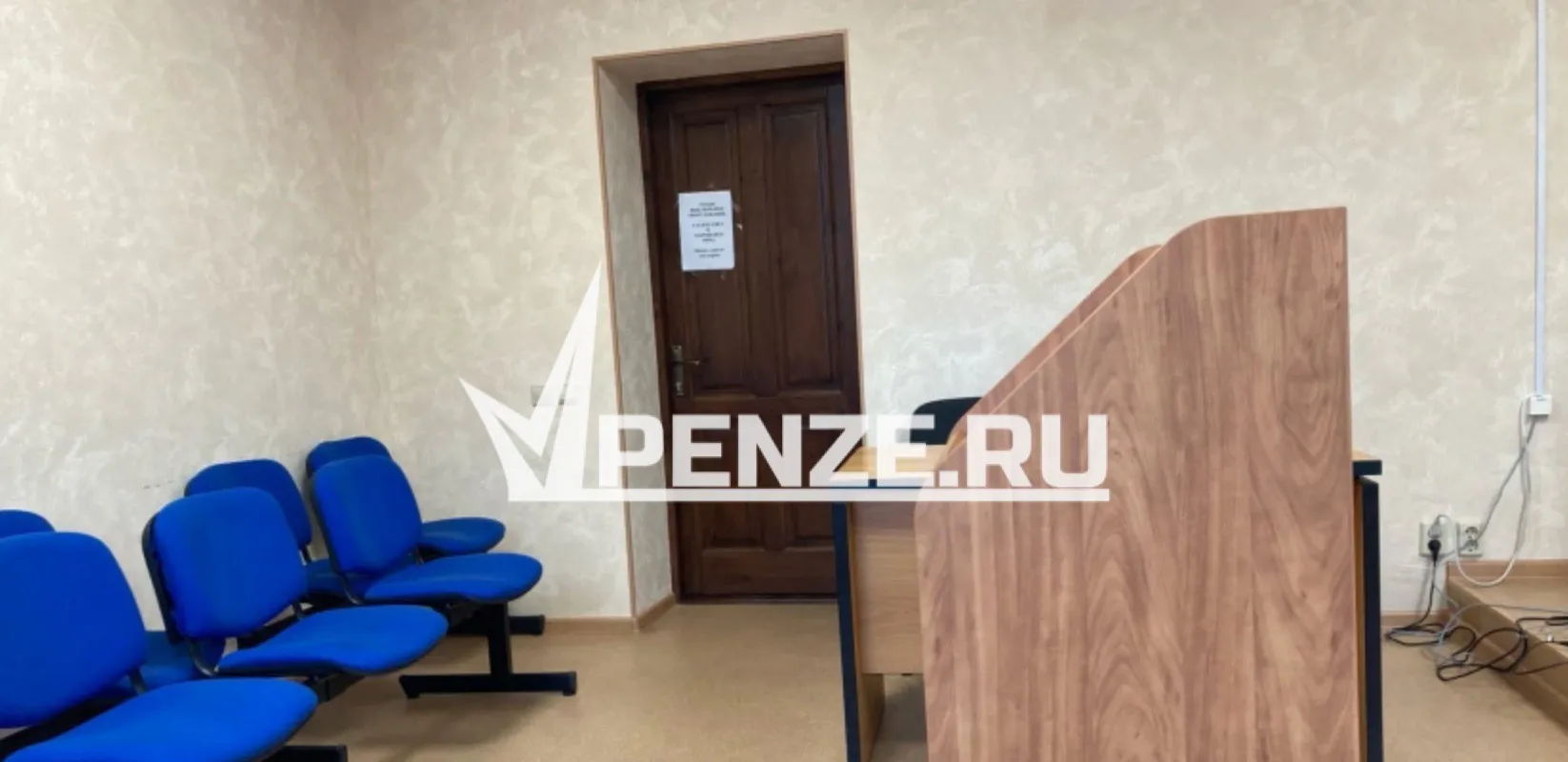 За неуплату алиментов мать четверых детей из Башмаковского района отправили за решетку