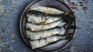 Жарите рыбу и не понимаете, почему горчит? Один простой секрет с маслом всё меняет