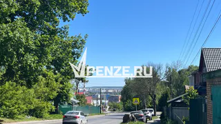 Пензенская автоледи протаранила продуктовый магазин на ул. Путевой