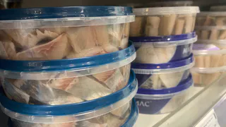 Все подруги  делают только по моему рецепту: селёдка пряного посола вкуснее, чем с рынка, — нужно знать одну хитрость