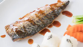 «Мурманское сало» из скумбрии: рыба дешевле красной, но вкуснее, чем дорогие деликатесы. Рецепт за копейки