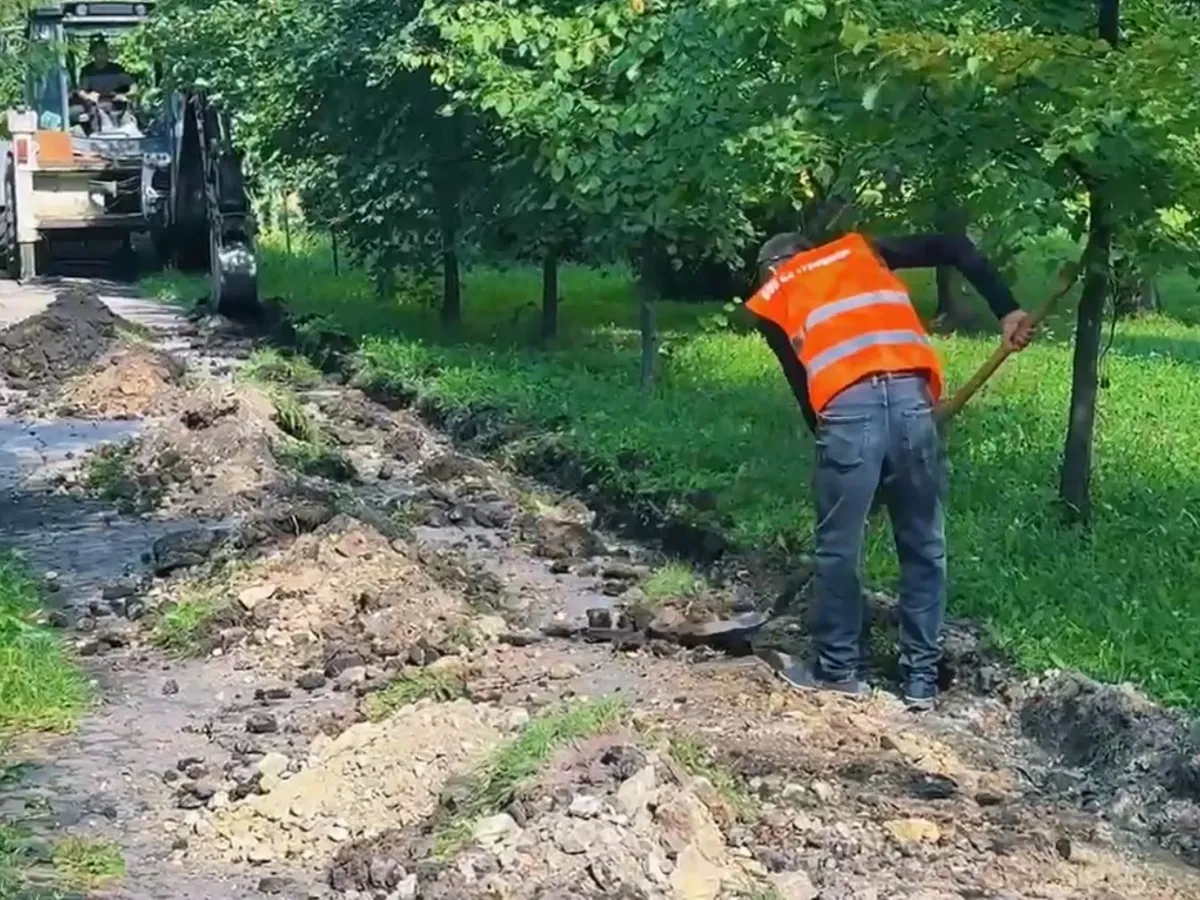 В Пензе в сквере Героев-чернобыльцев обновили дорожки и установили скамейки