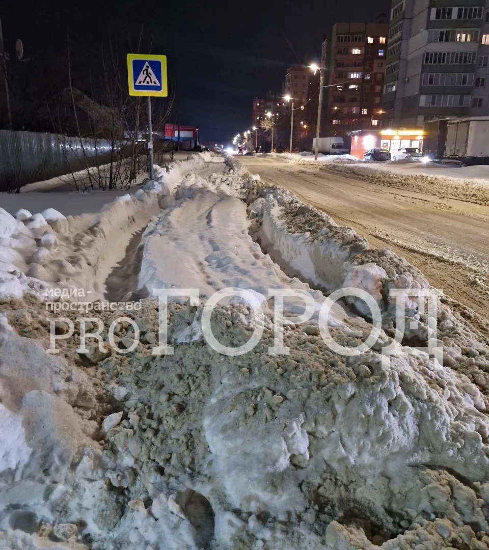 В Кузнецке усилили рейды из-за навалов снега на улицах