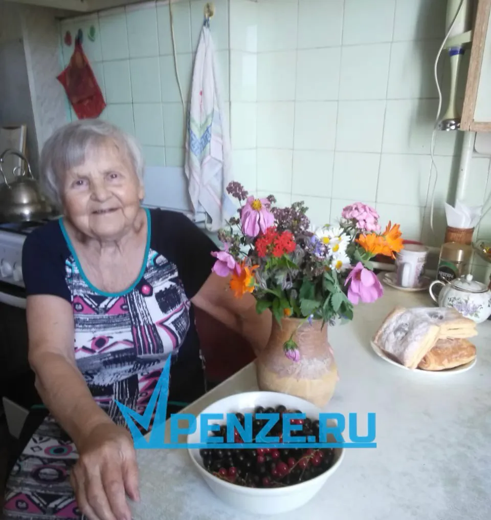 Жене известного пензенского историка, журналиста Владилена Мочалова исполнилось 93 года!