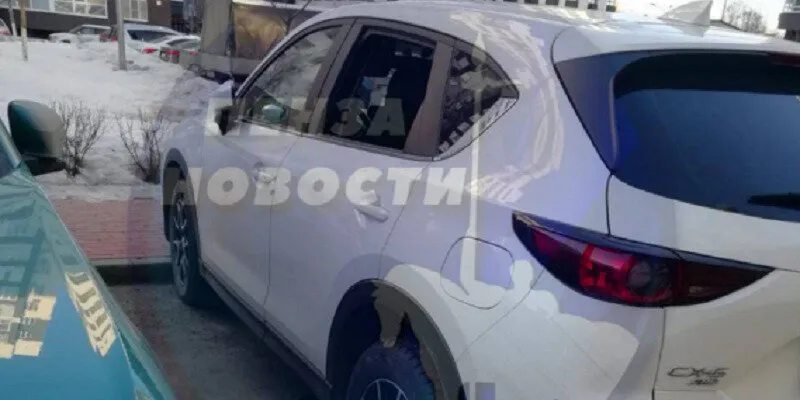 На Западной поляне разбили 15 автомобилей на охраняемой территории
