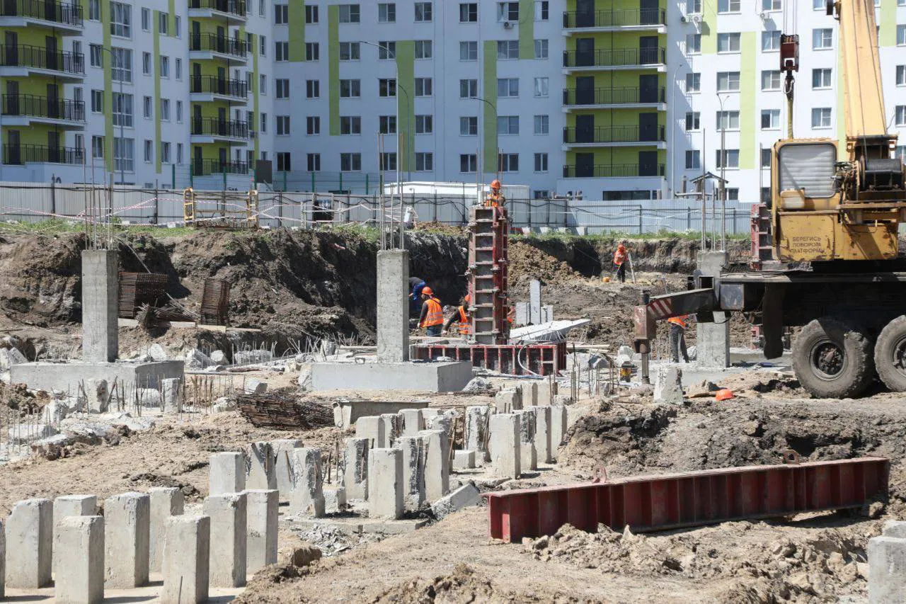 Олег Мельниченко побывал на стройплощадках пензенских школ