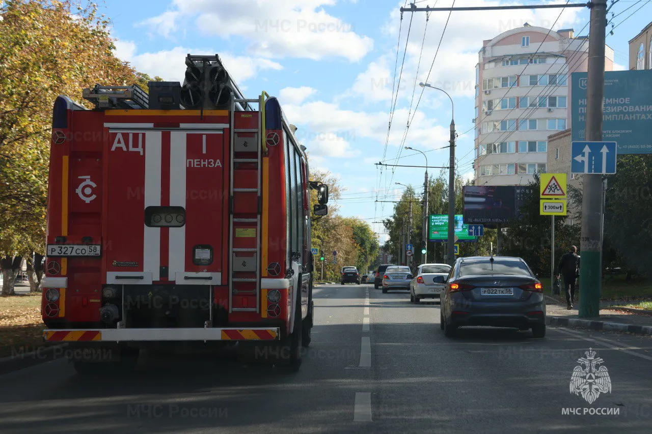В Кузнецке загорелись два дома на улице Чкалова