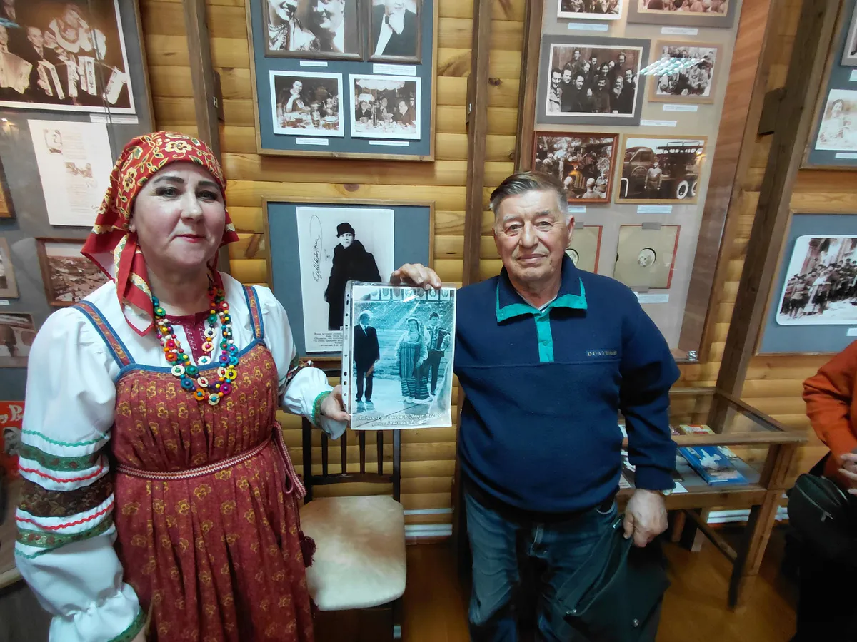 Известный кинорежиссер Николай Фомин подарил музею Лидии Руслановой редкий снимок легендарной певицы