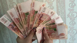 Жительница Шемышейского района украла у знакомого деньги, чтобы доехать до дома